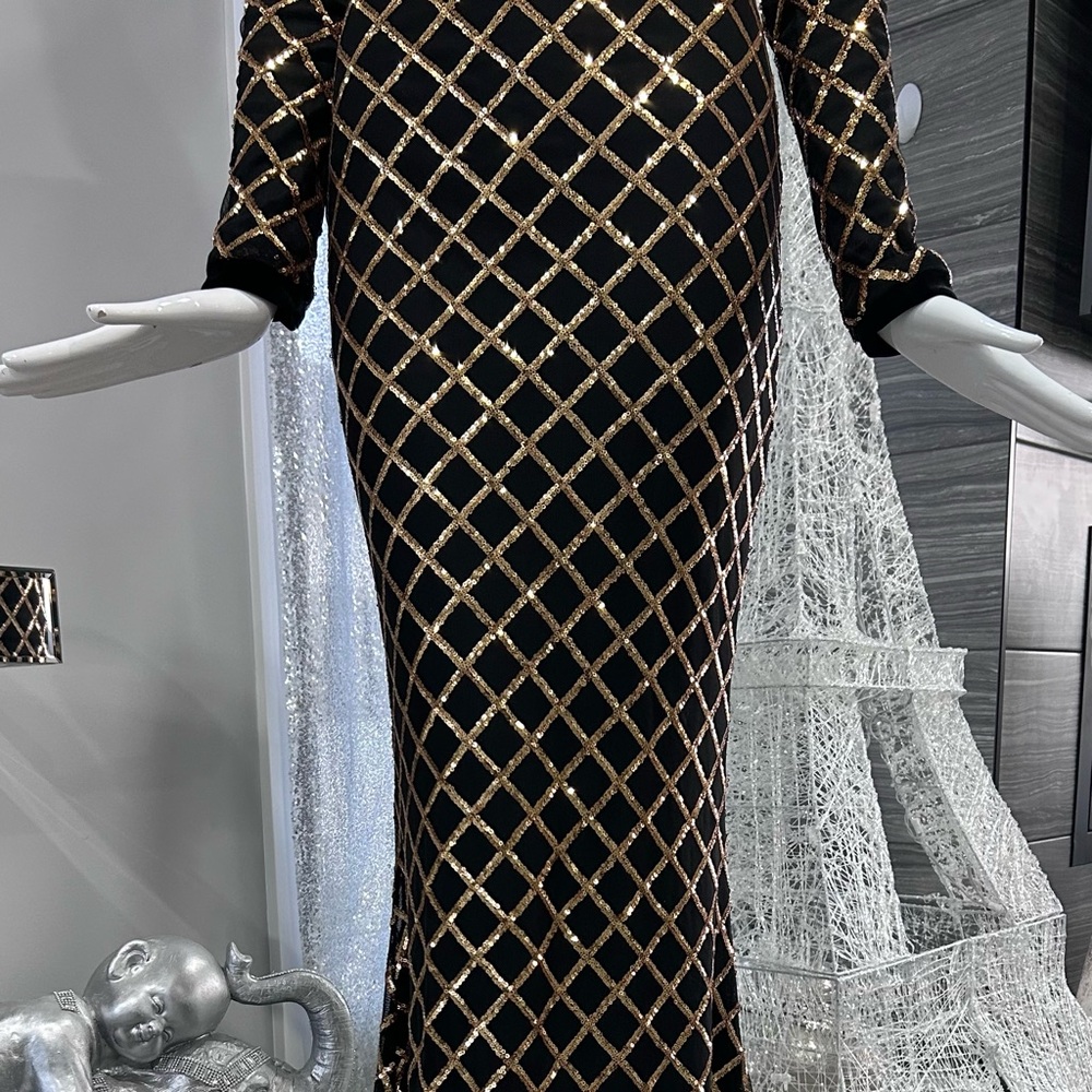 NWOT ✨Sequins Dress with Black and Gold Long Sleeve-Size-M - Picture 12 of 17